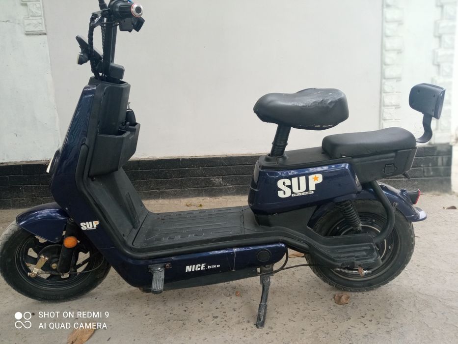 Продам скутер не спеша.