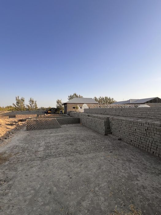 Лойблок сифатга ега размер 36x16 йетказиб бериш хизмати мавжуд .