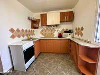 Vând apartament 3 camere, decomandat, etaj 3, zona Rogerius – Oradea