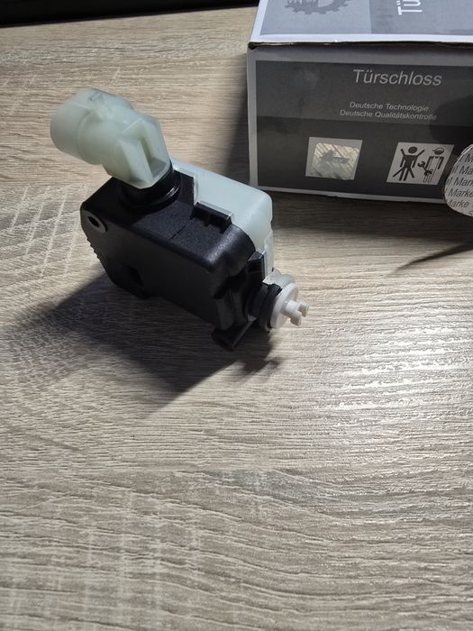 Actuator clapeta alimentare rezervor Opel Astra J