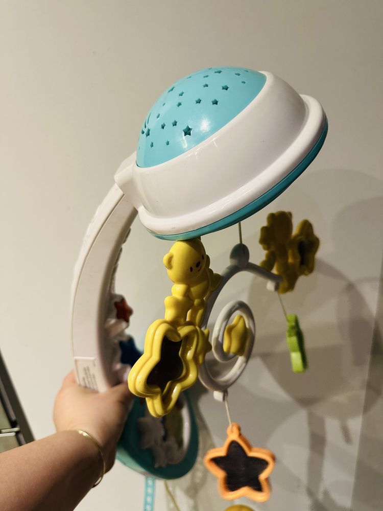 Fisher price / музикална въртележка / прожектор Блестяща симфония
