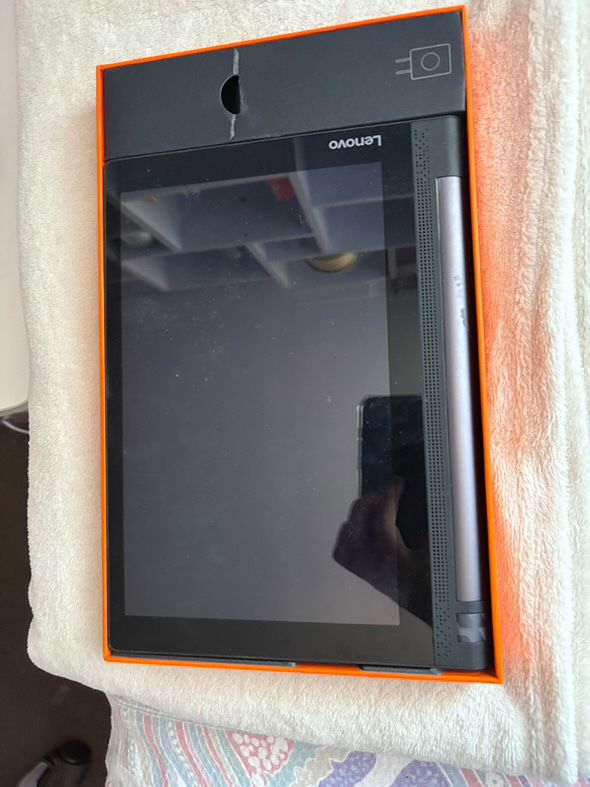 Таблет Lenovo Yoga Tab 3