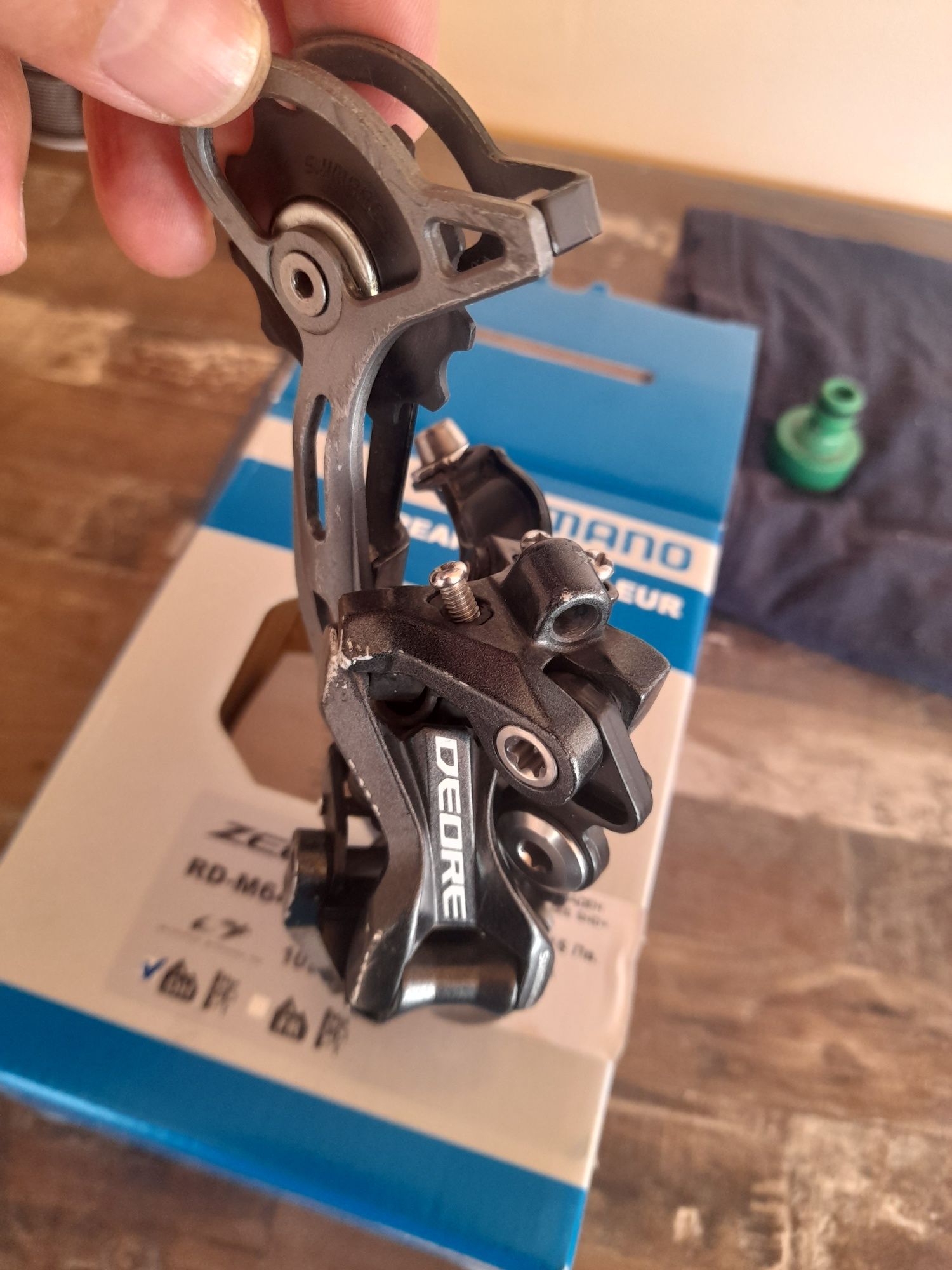 Заден дерайльор комада и венец за 9 скорости shimano