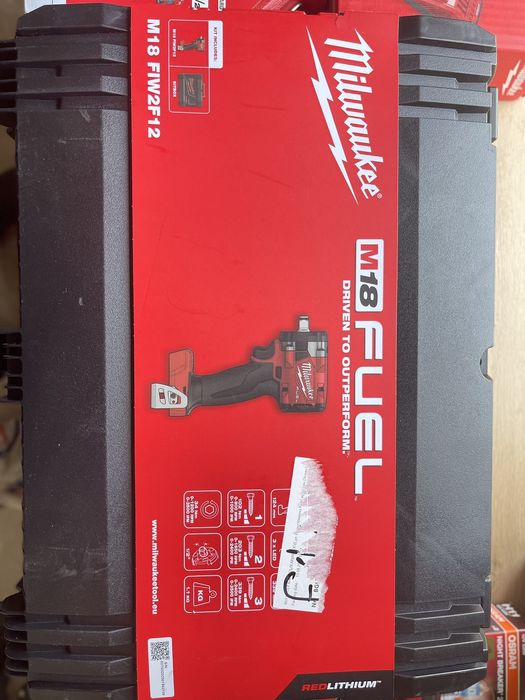 Гайковерт Milwaukke комплект