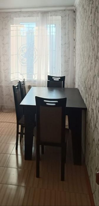 Продам стол на кухню