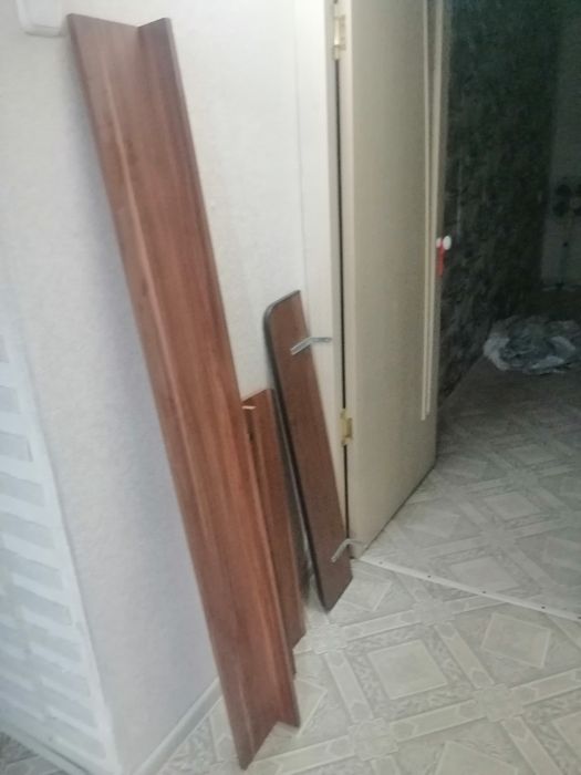 Продам полки настенные