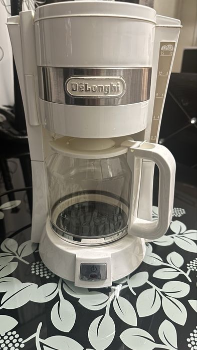Кофеварка DeLonghi капельная