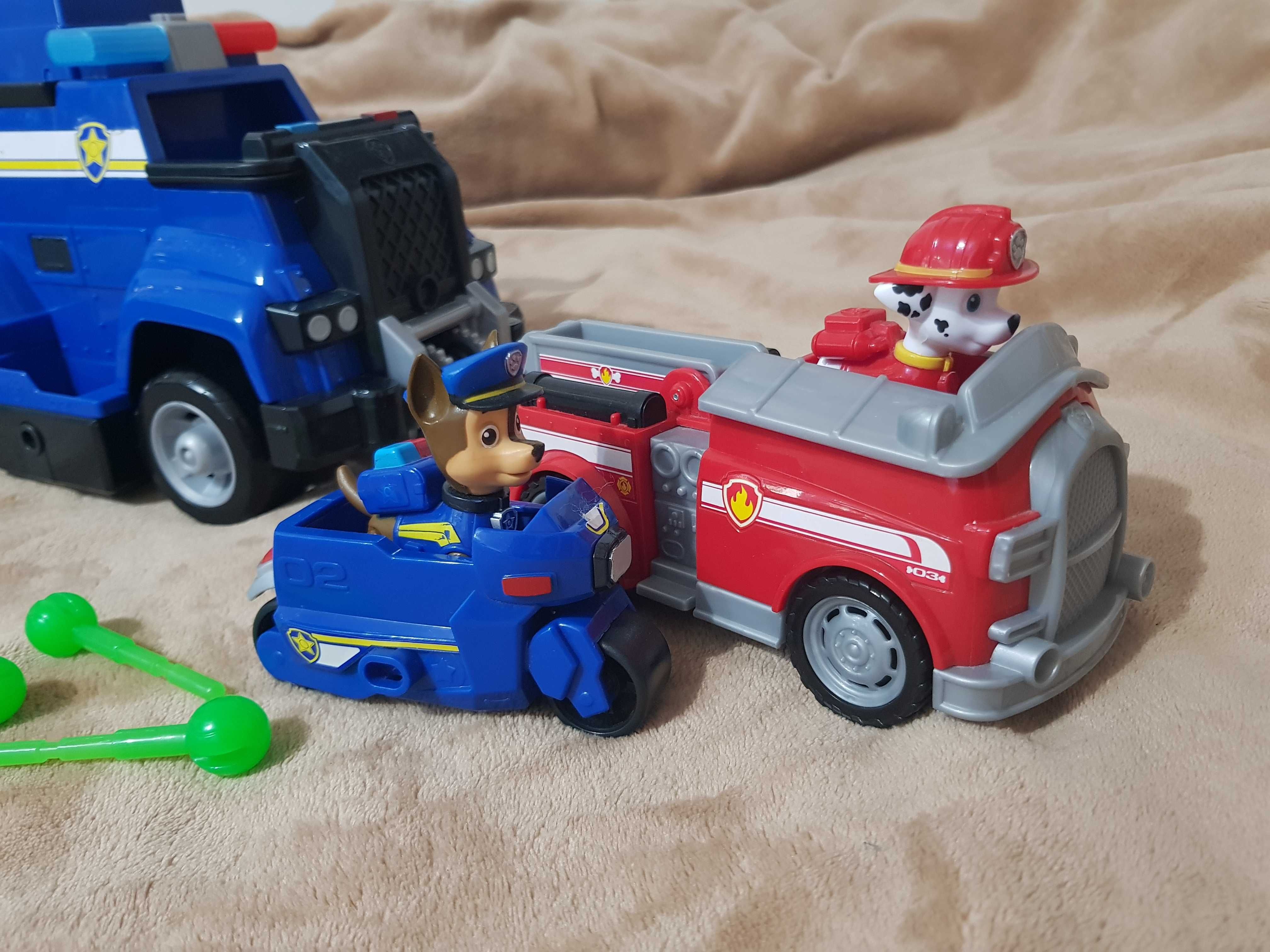 Masina de politie Paw Patrol + Masina de pompieri + Figurine