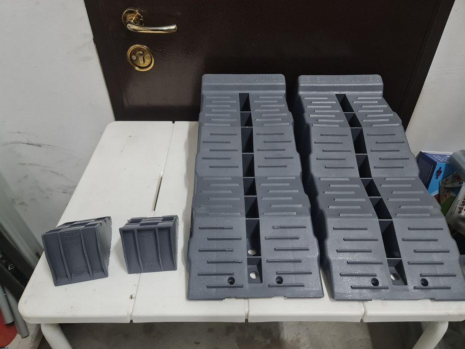 Cale nivelatoare Fiamma Jumbo cu blocatoare