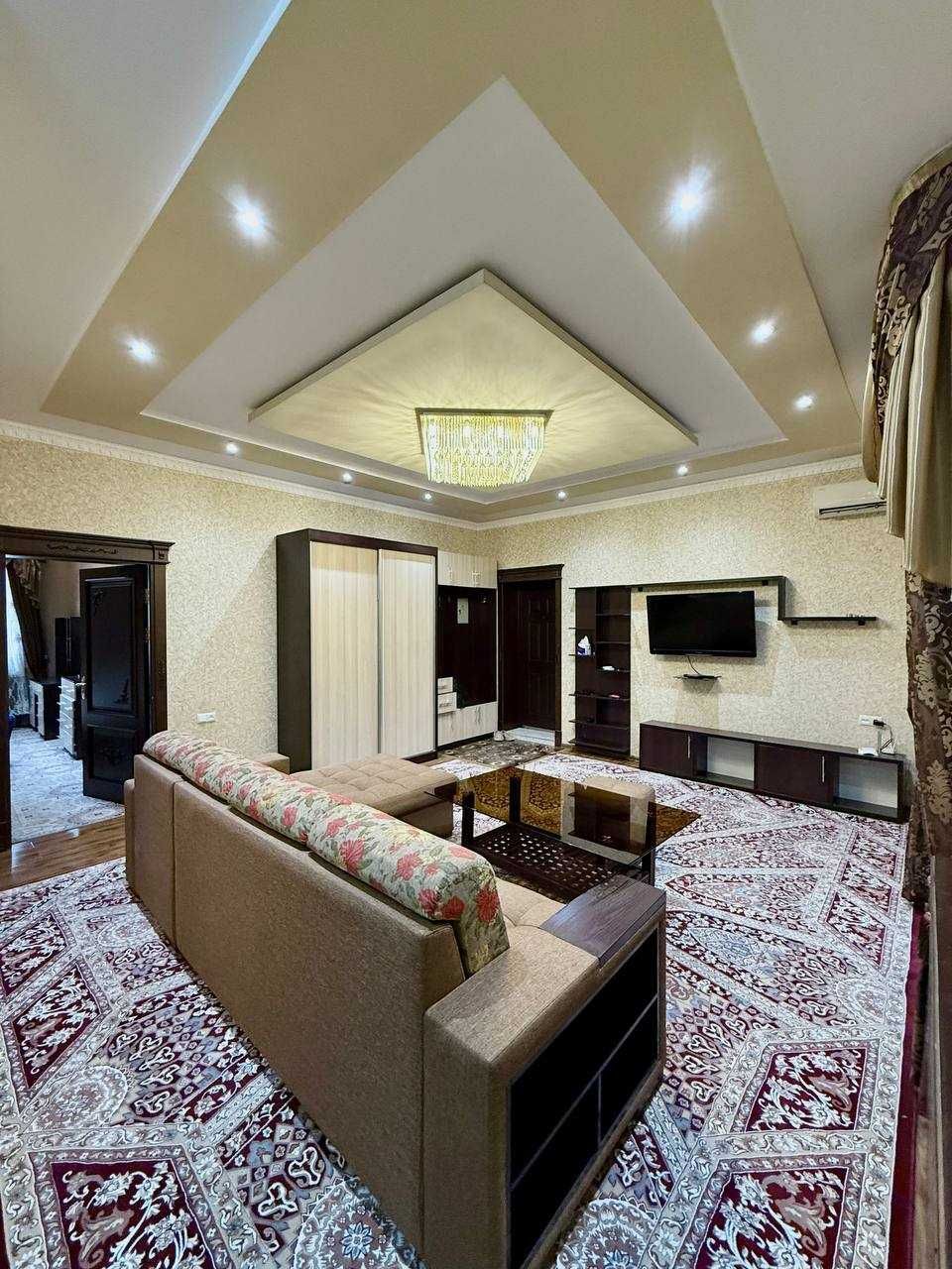2-комнатная квартира 63 м² ул. Бобура, Пединститут