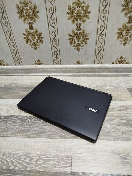 Acer ofisnoy noutbuk 4/500gb xotira