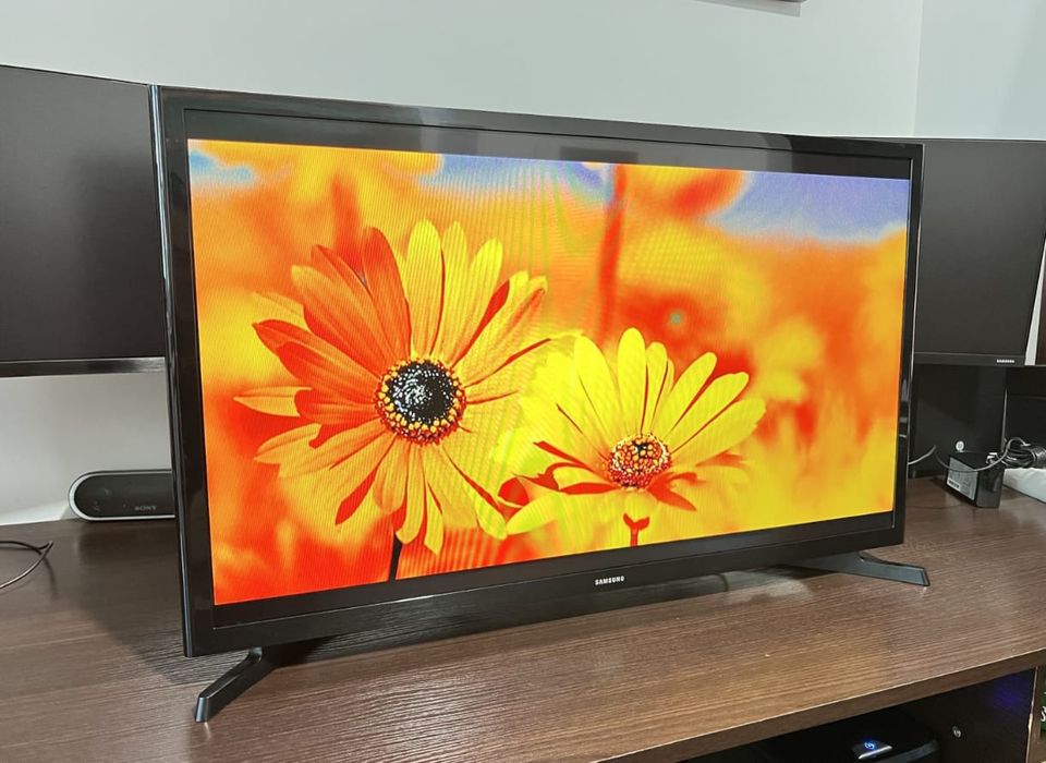 Смарт телевизор Samsung 81 см smart tv WiFi YouTube