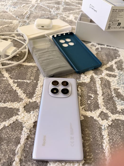 Продаётся Redmi Note 14Pro