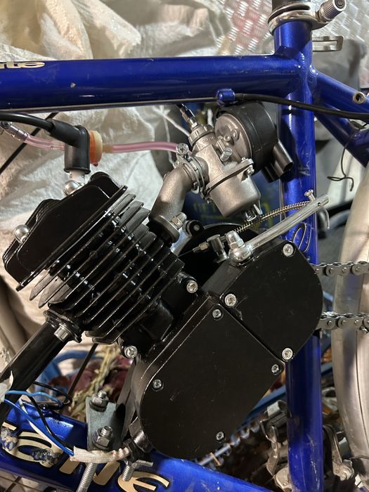 Bicicleta cu motor de 80cc ca noua