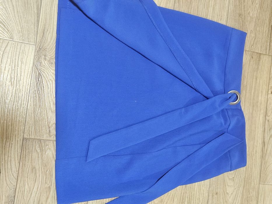 Fusta de damă albastru