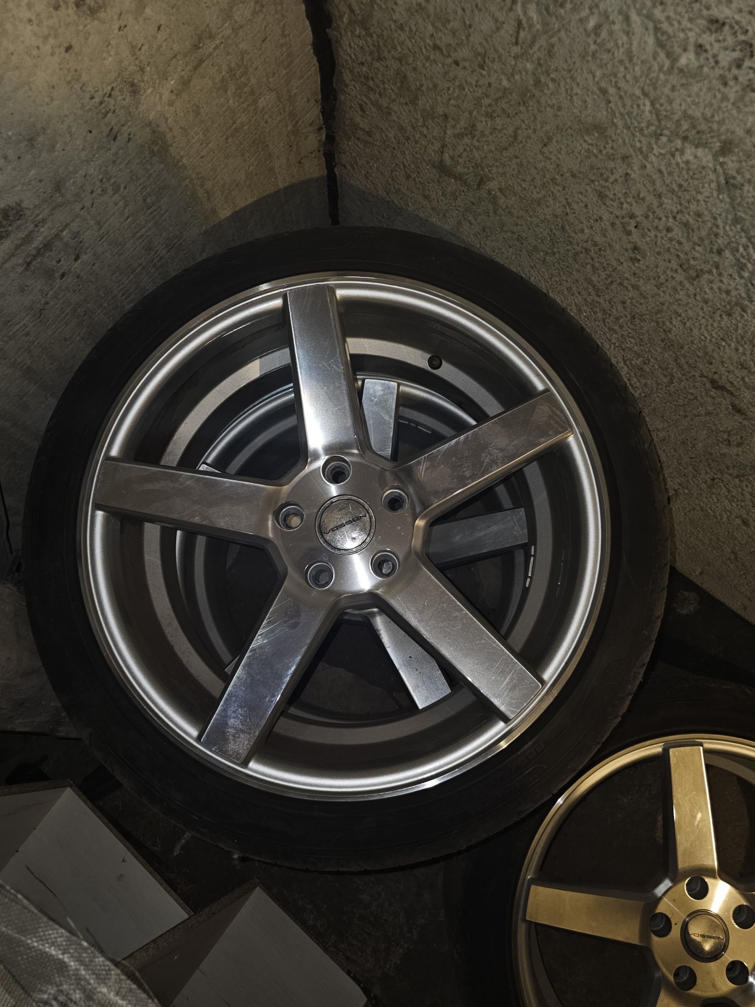 Джанти Vossen CV3 18" Спорт Пакет 5x114.3