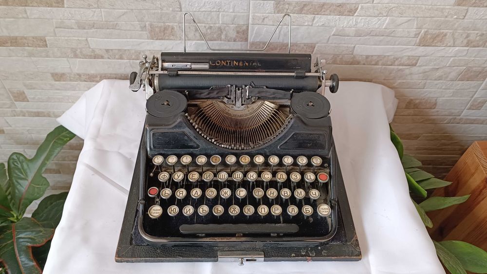 Стара пишеща машина Continental Portable - Made in Germany - 1937г.