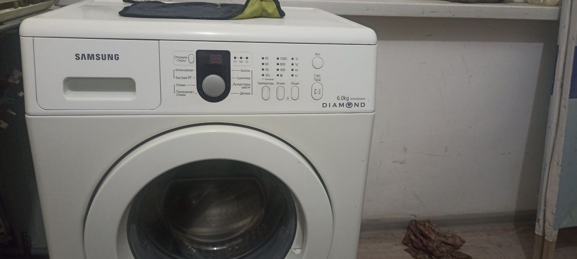 Sotiladi kir moshina samsung diamond va 5 kgli  narhi har biri uchun
