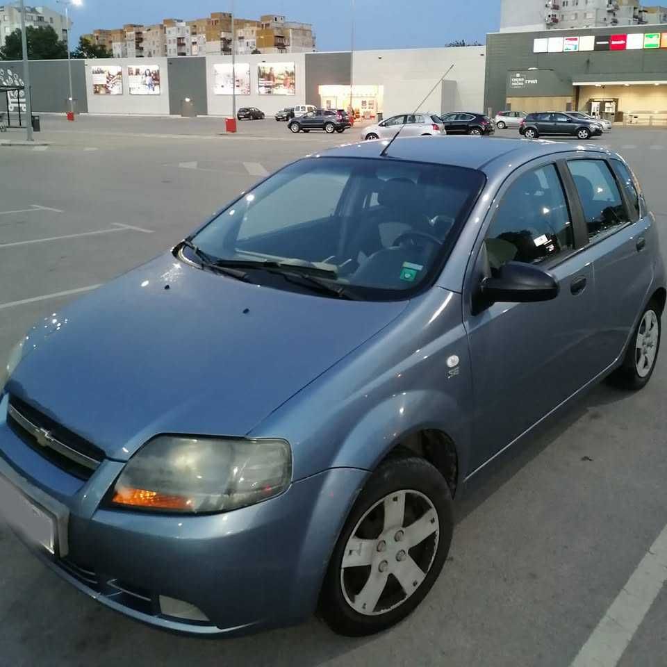 Продавам автомобил