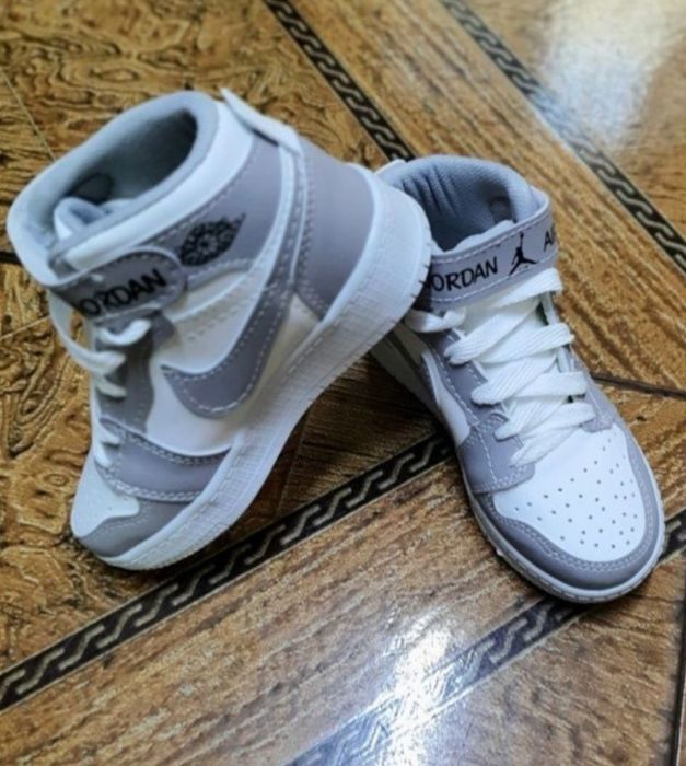 Lichidare stoc!Ghete jordan 1+1 nr  31