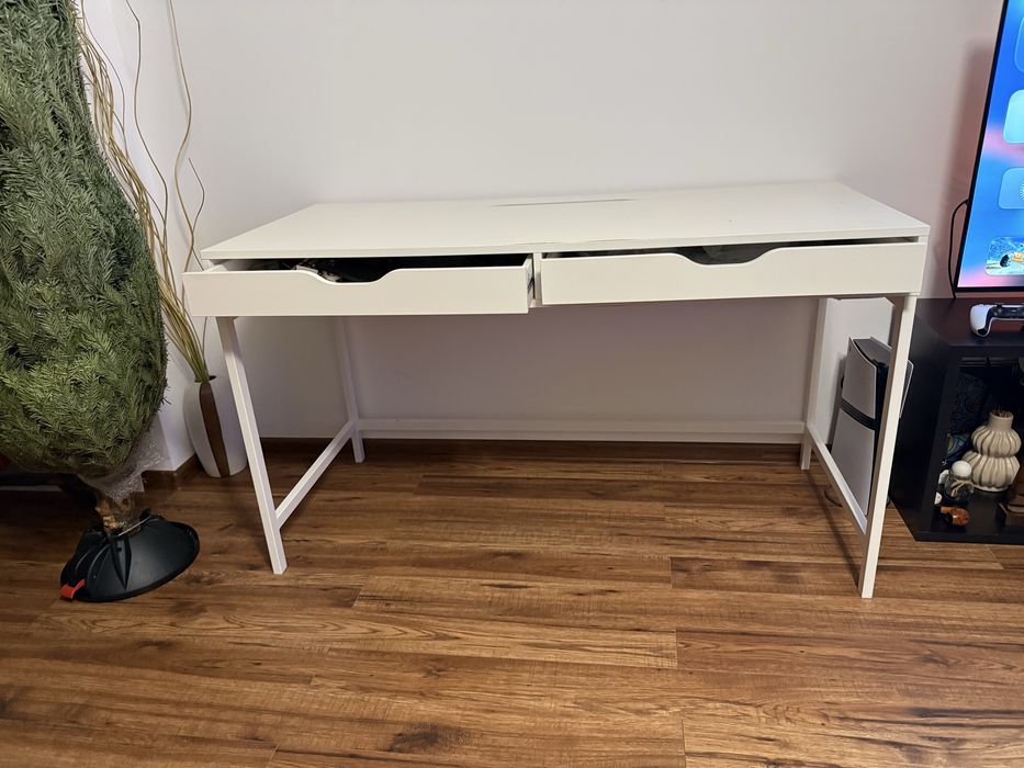 Birou alb Alex IKEA cu 2 sertare 132x58 cm