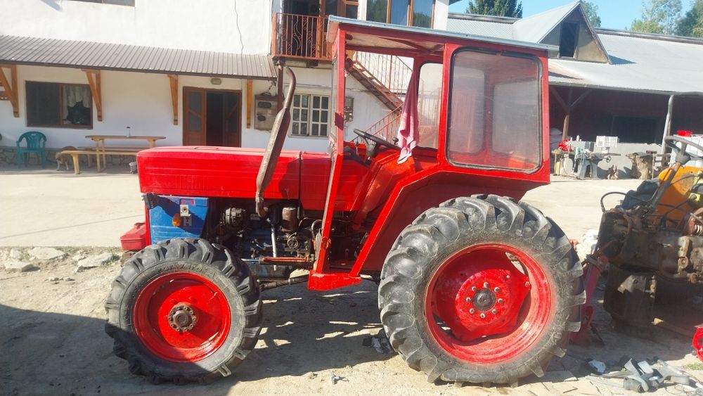 universal 445 dt