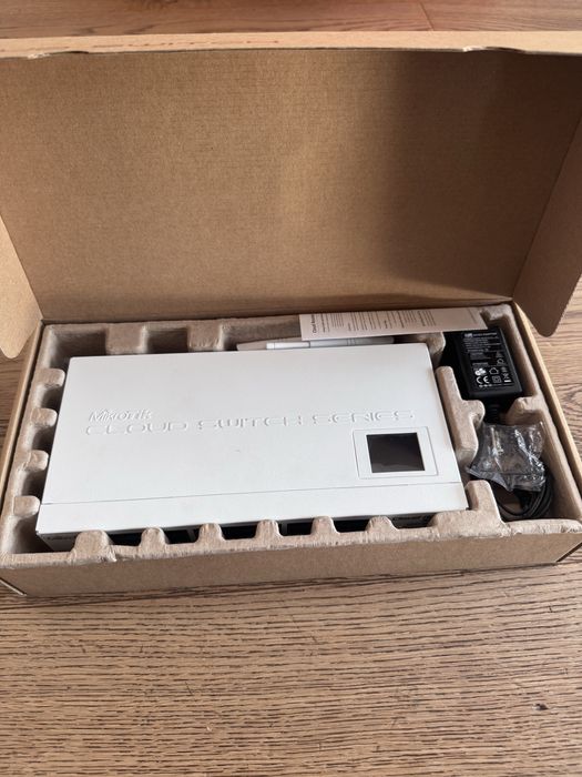 Cloud Router Switch 24 x Gigabit MikroTik CRS125-25G-1S-2HnD-IN