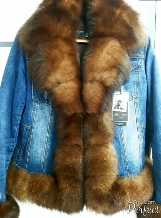 Продаётся турецкая зимняя джинсовая куртка с натуральным мехом песца