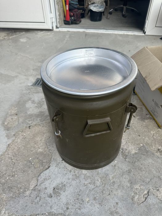 Баки, 25 литрови термофорнни казани.