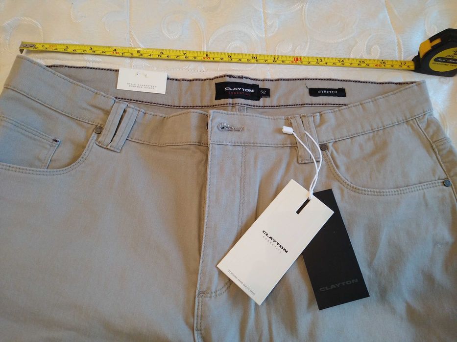 Pantaloni noi bărbați,pe crem, mărimea 52