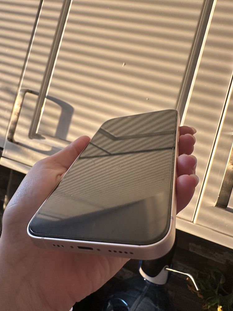 iPhone 13 128GB Розов - Отличен