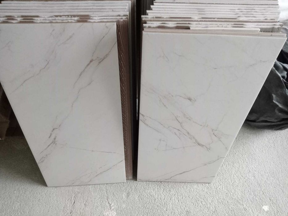 Продам керамогранит 300Х603 мм.