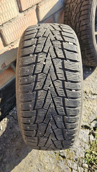 Зимняя резина на 215.50.R17