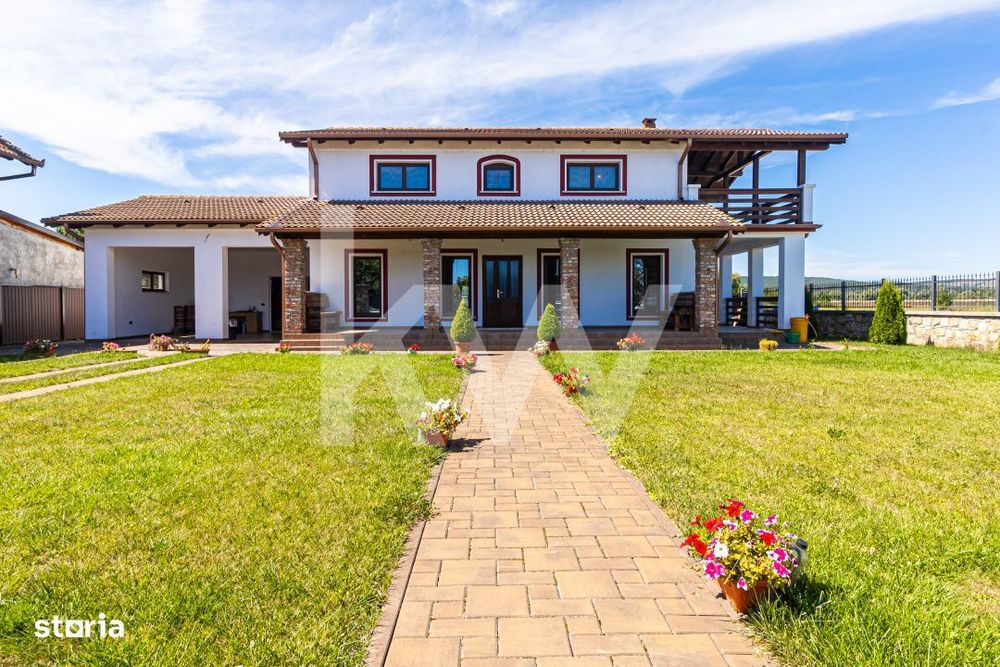 Casa deosebita in Fagaras – ultrafinisata, spatioasa si eleganta