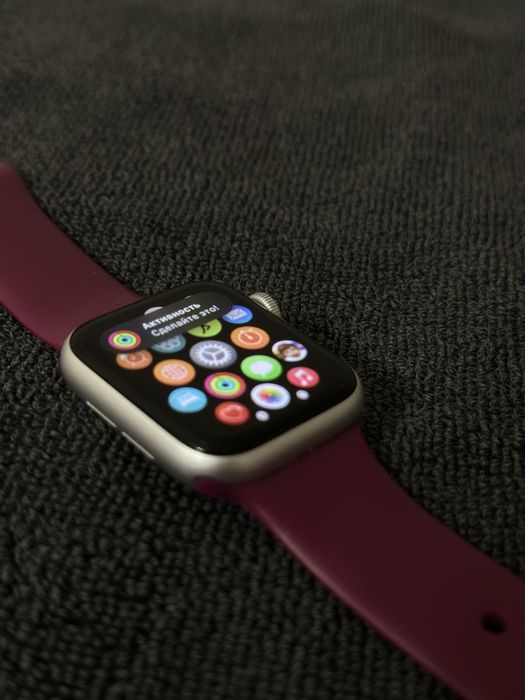 Часы Apple Watch SE 40