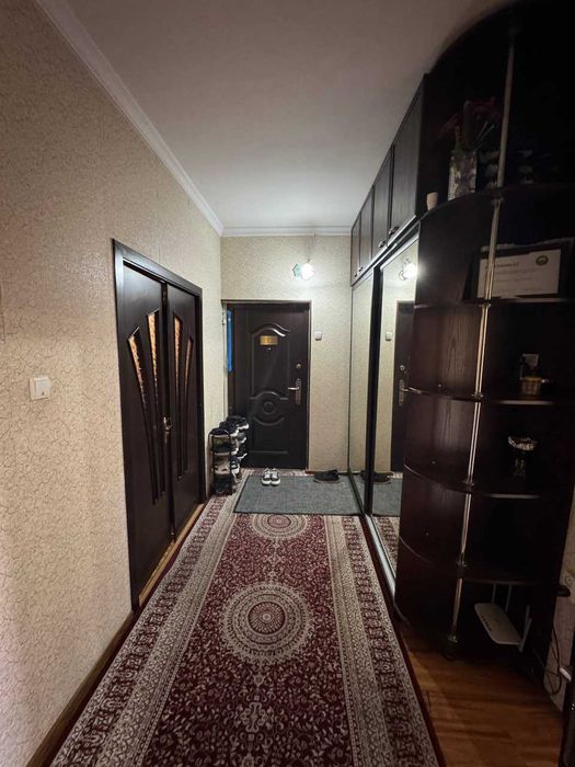Продаётся квартира Юнусабад14 4 ком чистим ремонтом отличная локация