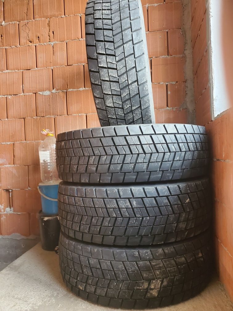 Anvelope 315 70 22.5 camion