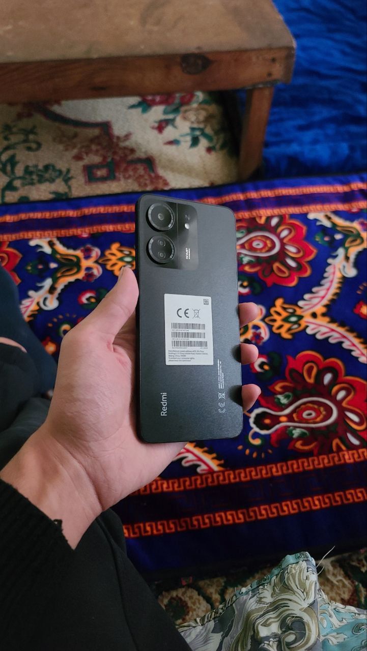 Redmi 13c  8+6/256