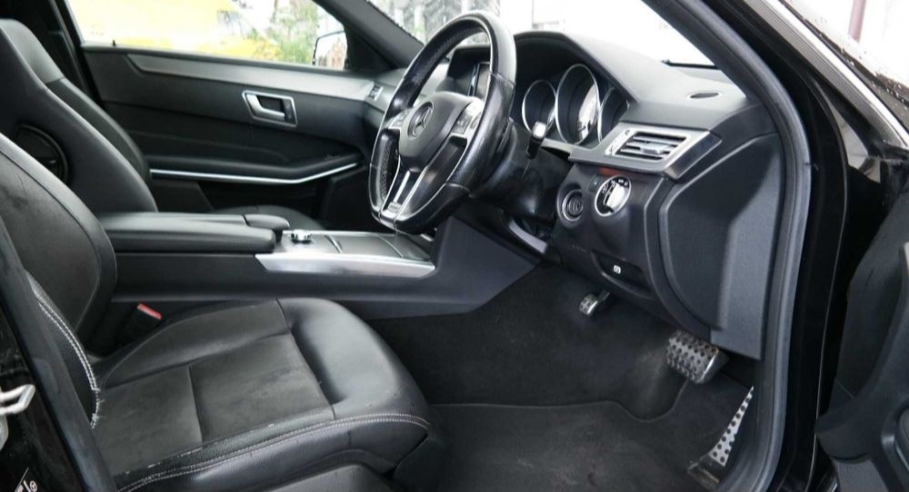 Dezmembrez Mercedes E-Class 2.2 170 cp Automat OM651