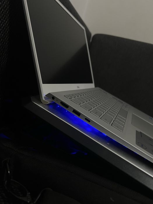 Laptop Dell Ryzen 5 | Geantă + Cooler CADOU  | Super ofertă