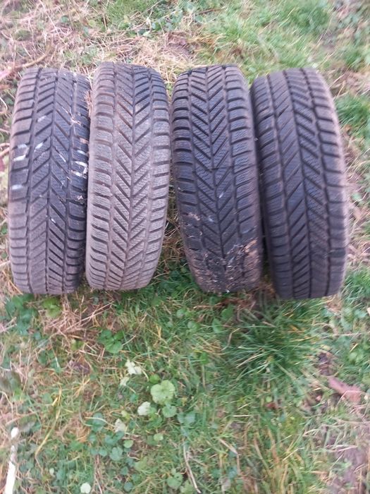 Cauciucuri de vanzare