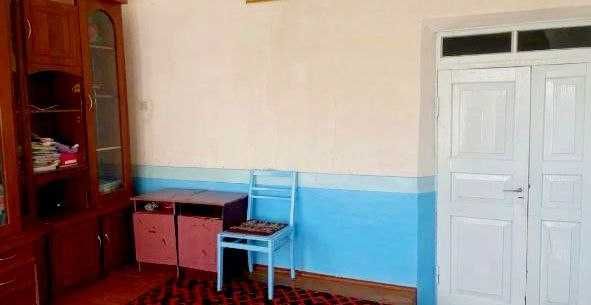 Ховли Сотилади 2 томони куча  Уй Куришга Ер нархда 8 сотик Кибрай рн