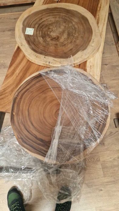 Masa din lemn masiv exotic