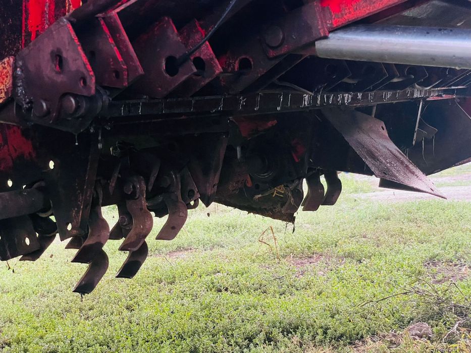 Vand /Dezmembrez combina Massey Ferguson 750