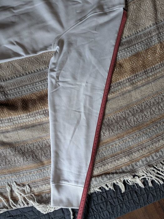 Мъжка блуза бяла.