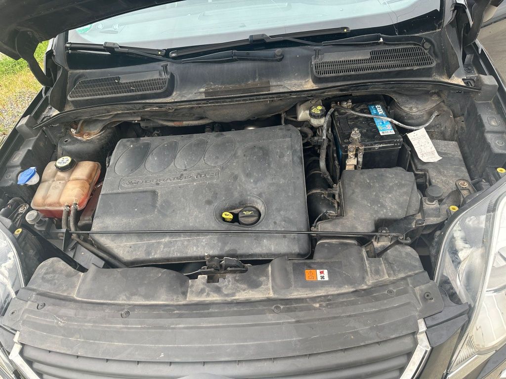 Dezmembrez 2 ford kuga 2008-2014