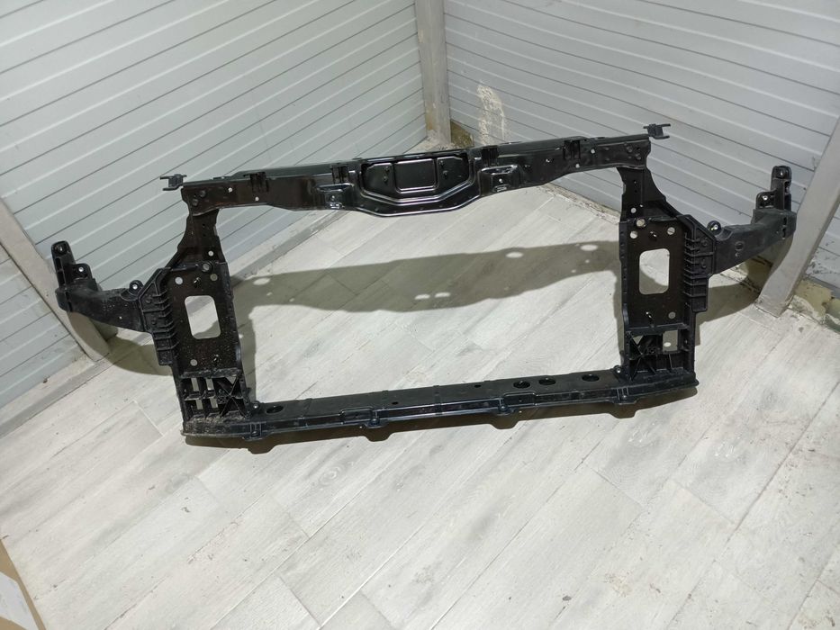 Trager  / Panou Fata Hyundai i40 An 2011 - 2019 cod 64146-3Z000