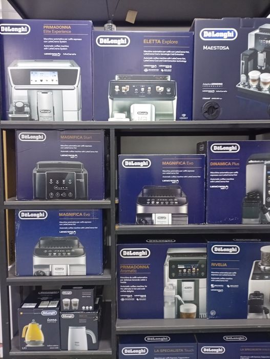 Кофемашина Delonghi Dinamica Plus.
Доставка бесплатная, есть гарантия.