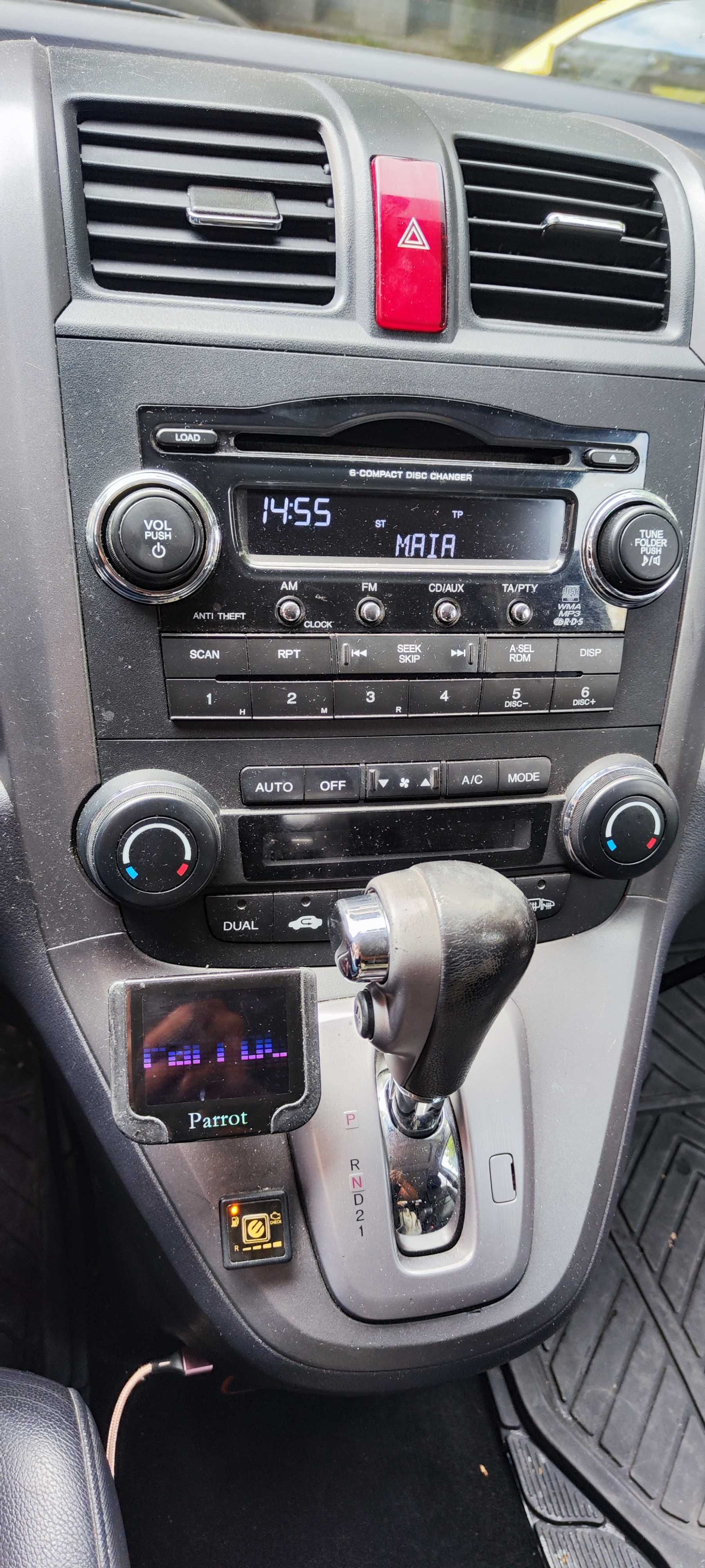 Продавам Honda Cr-v