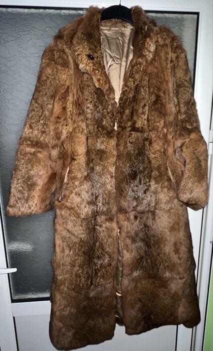 Дълго палто със естествен косъм